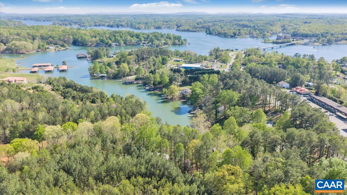 16358 MONETA RD, MONETA, Virginia 24121, 5 Bedrooms Bedrooms, ,3 BathroomsBathrooms,Residential,16358 MONETA RD,676131 MLS # 676131