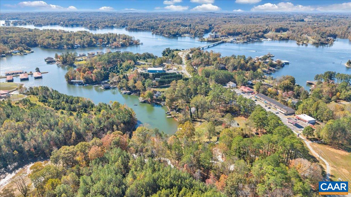 16358 MONETA RD, MONETA, Virginia 24121, 5 Bedrooms Bedrooms, ,3 BathroomsBathrooms,Residential,16358 MONETA RD,676131 MLS # 676131