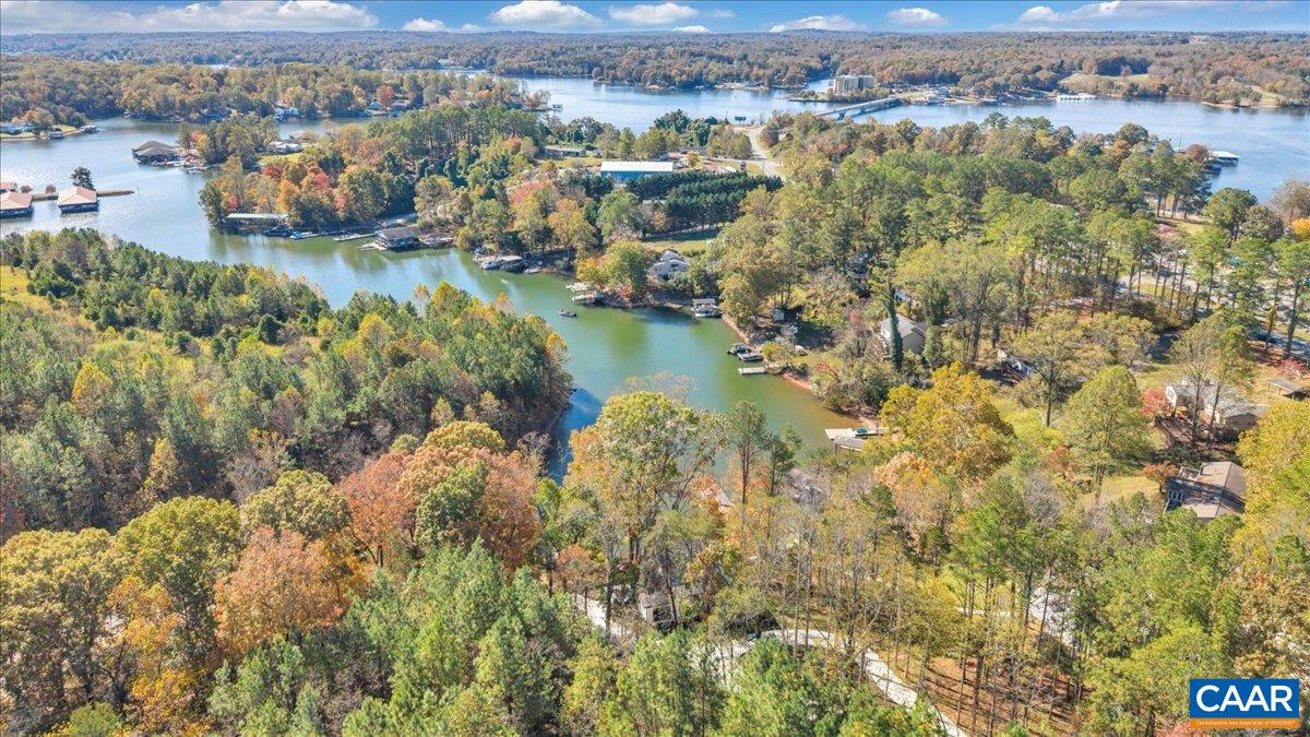 16358 MONETA RD, MONETA, Virginia 24121, 5 Bedrooms Bedrooms, ,3 BathroomsBathrooms,Residential,16358 MONETA RD,676131 MLS # 676131