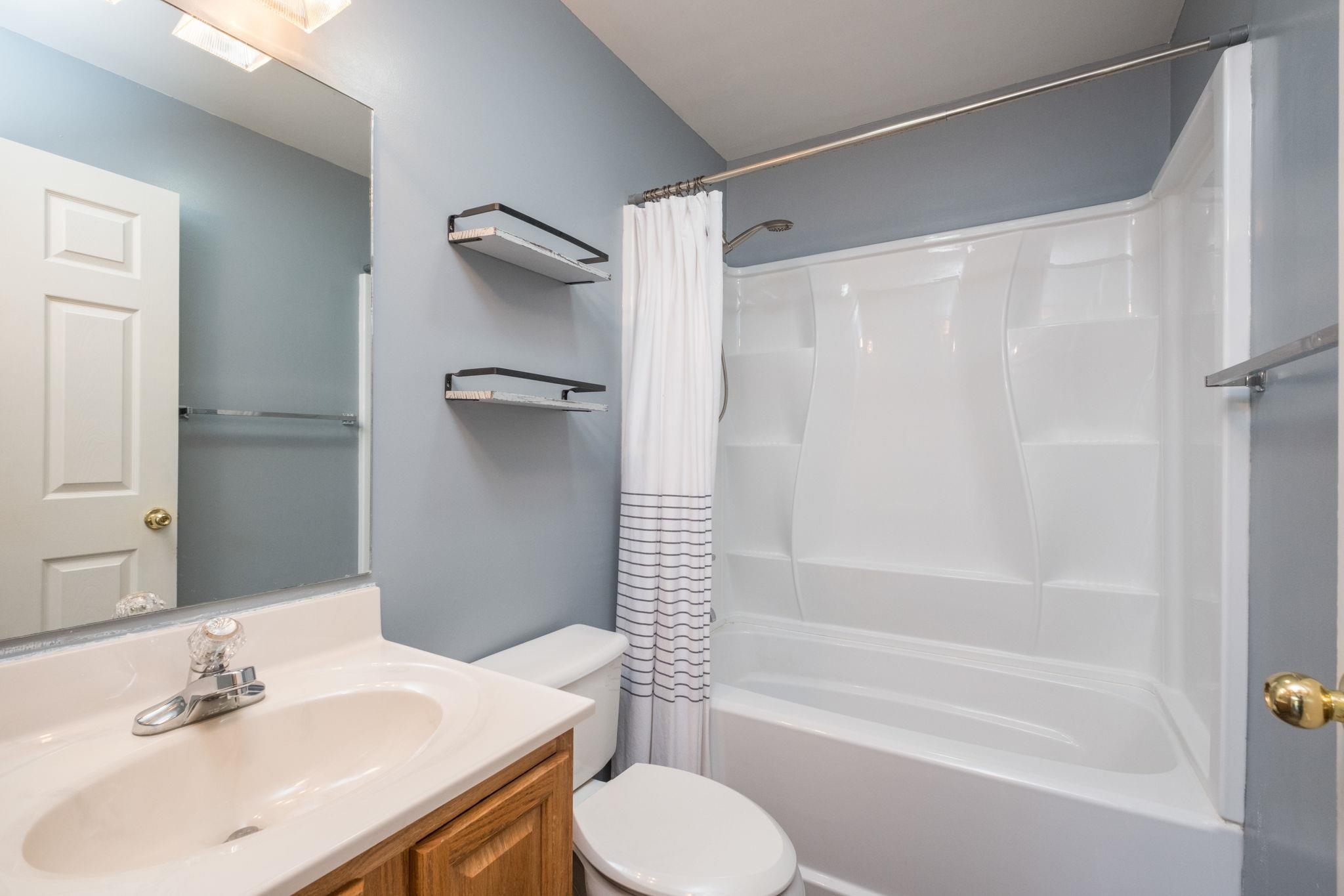 302 16TH ST, GROTTOES, Virginia 24441, 4 Bedrooms Bedrooms, ,2 BathroomsBathrooms,Residential,302 16TH ST,676136 MLS # 676136