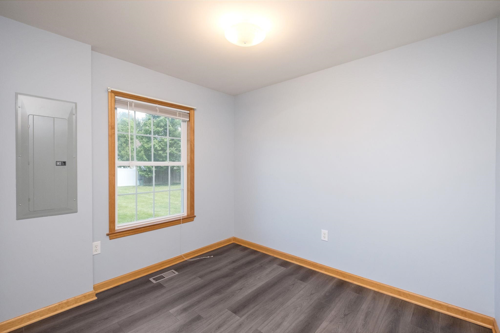 302 16TH ST, GROTTOES, Virginia 24441, 4 Bedrooms Bedrooms, ,2 BathroomsBathrooms,Residential,302 16TH ST,676136 MLS # 676136