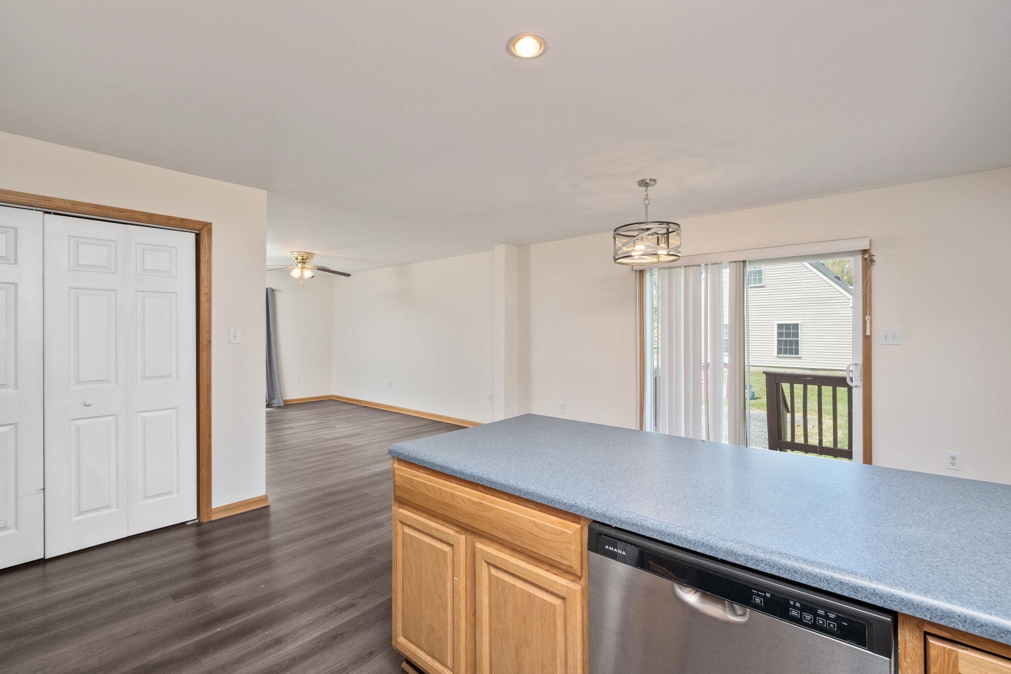 302 16TH ST, GROTTOES, Virginia 24441, 4 Bedrooms Bedrooms, ,2 BathroomsBathrooms,Residential,302 16TH ST,676136 MLS # 676136