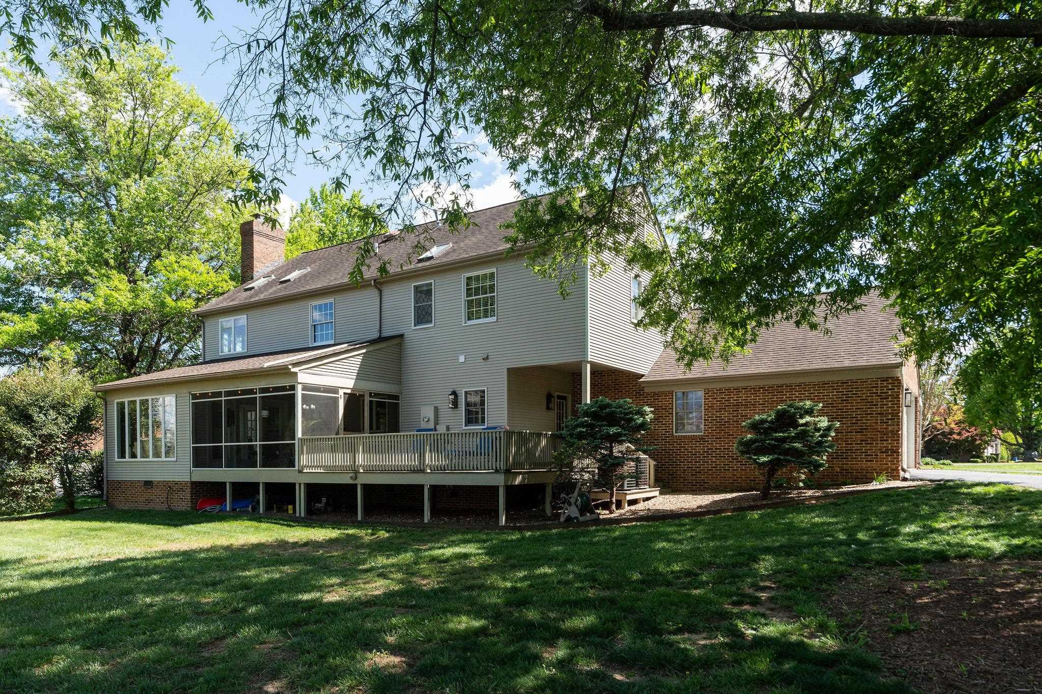 39 WELLINGTON PL, WAYNESBORO, Virginia 22980, 4 Bedrooms Bedrooms, ,3 BathroomsBathrooms,Residential,39 WELLINGTON PL,676142 MLS # 676142