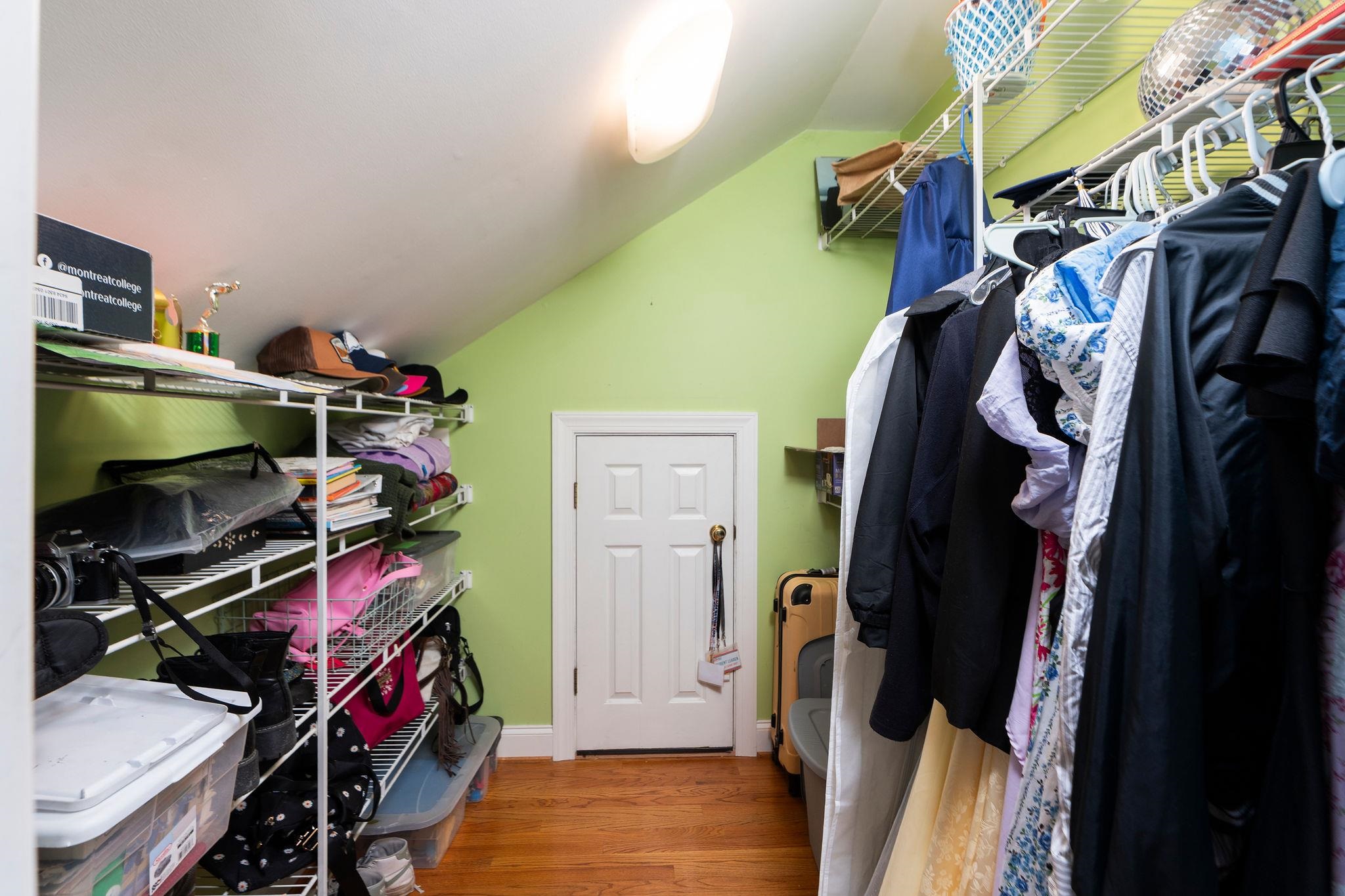 39 WELLINGTON PL, WAYNESBORO, Virginia 22980, 4 Bedrooms Bedrooms, ,3 BathroomsBathrooms,Residential,39 WELLINGTON PL,676142 MLS # 676142