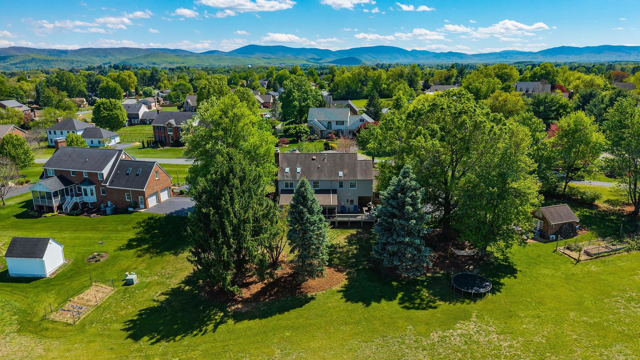 39 WELLINGTON PL, WAYNESBORO, Virginia 22980, 4 Bedrooms Bedrooms, ,3 BathroomsBathrooms,Residential,39 WELLINGTON PL,676142 MLS # 676142 39 WELLINGTON PL, WAYNESBORO, Virginia 22980, 4 Bedrooms Bedrooms, ,3 BathroomsBathrooms,Residential,39 WELLINGTON PL,676142 MLS # 676142