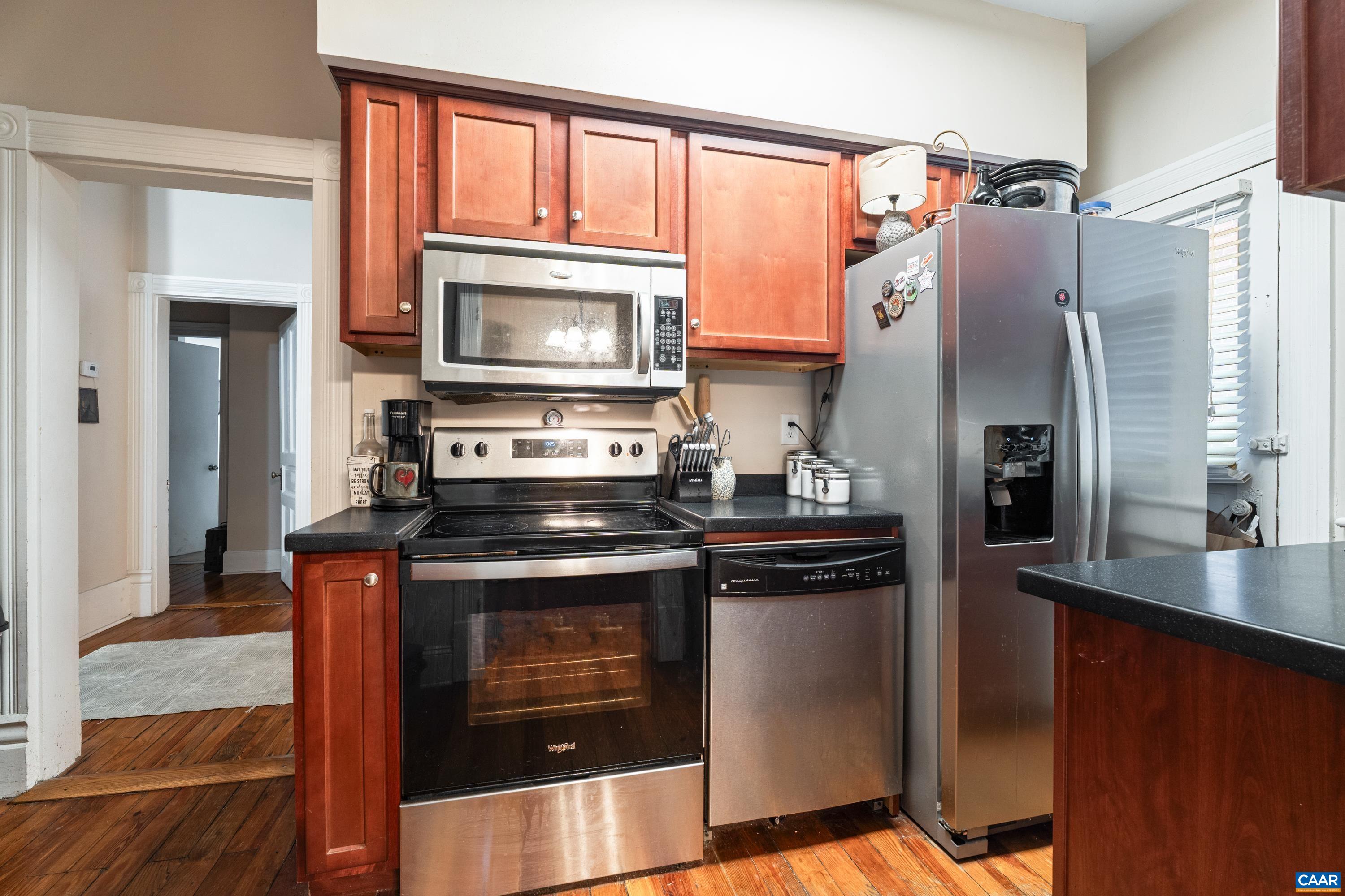 10 N MARKET ST, STAUNTON, Virginia 24401, ,Residential,10 N MARKET ST,676088 MLS # 676088