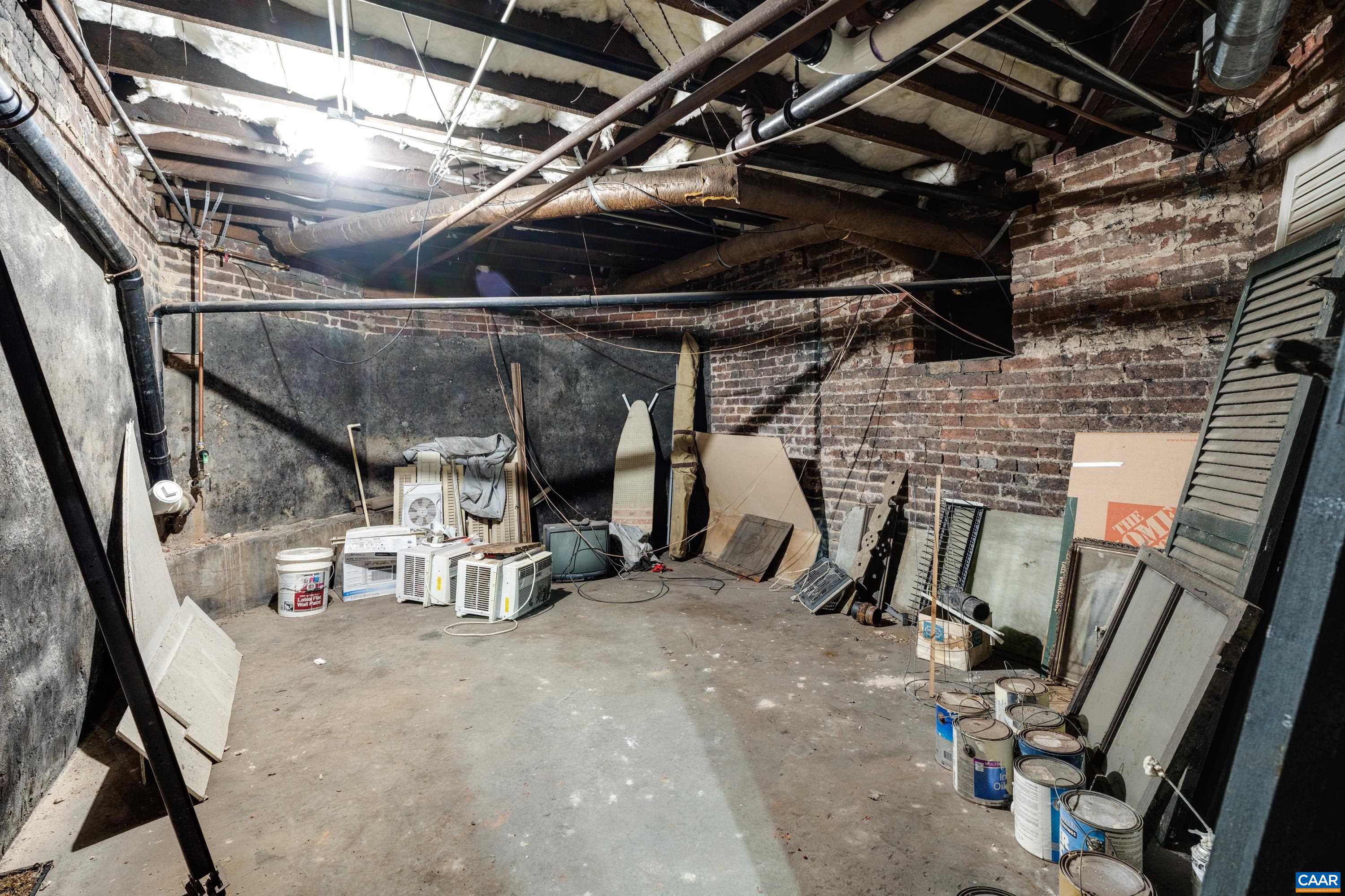 10 N MARKET ST, STAUNTON, Virginia 24401, ,Residential,10 N MARKET ST,676088 MLS # 676088