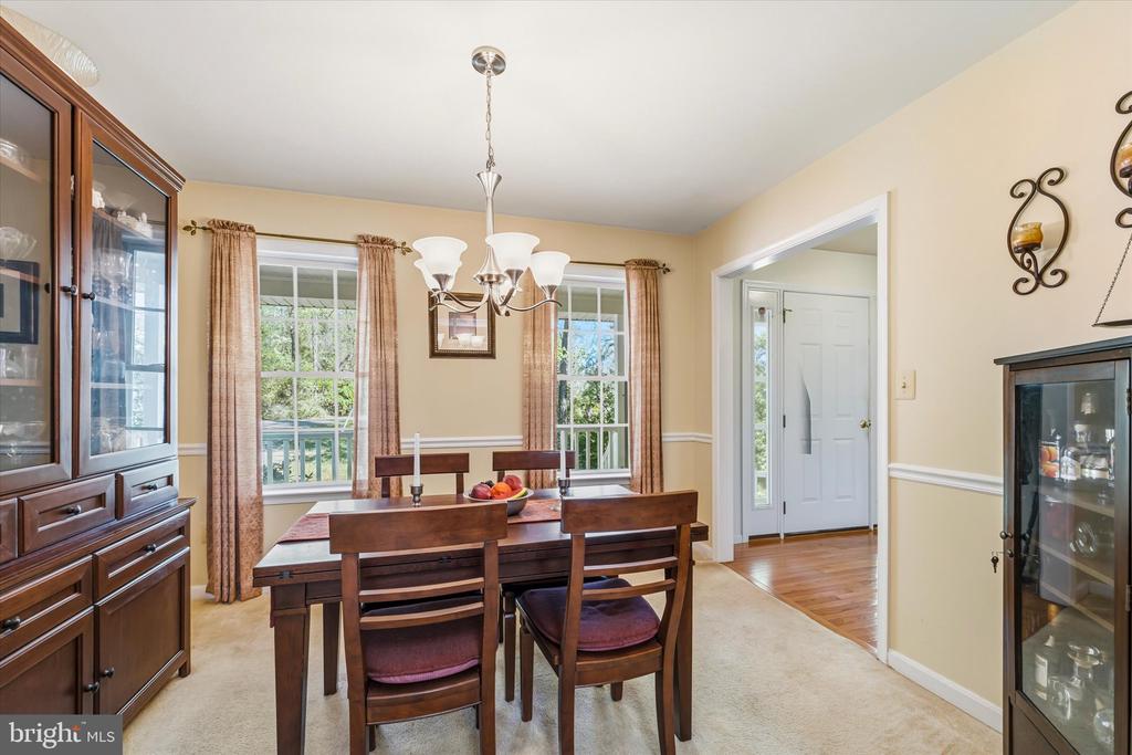 6678 TURNING RUN LN, MARSHALL, Virginia 20115, 4 Bedrooms Bedrooms, ,3 BathroomsBathrooms,Residential,6678 TURNING RUN LN,VAFQ2021508 MLS # VAFQ2021508