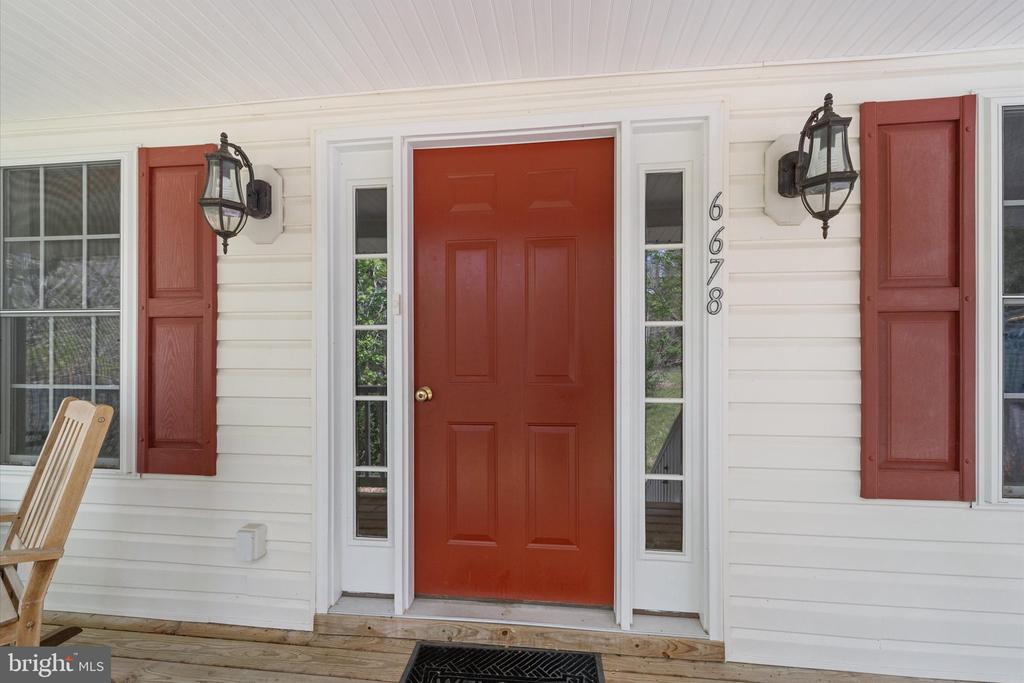 6678 TURNING RUN LN, MARSHALL, Virginia 20115, 4 Bedrooms Bedrooms, ,3 BathroomsBathrooms,Residential,6678 TURNING RUN LN,VAFQ2021508 MLS # VAFQ2021508