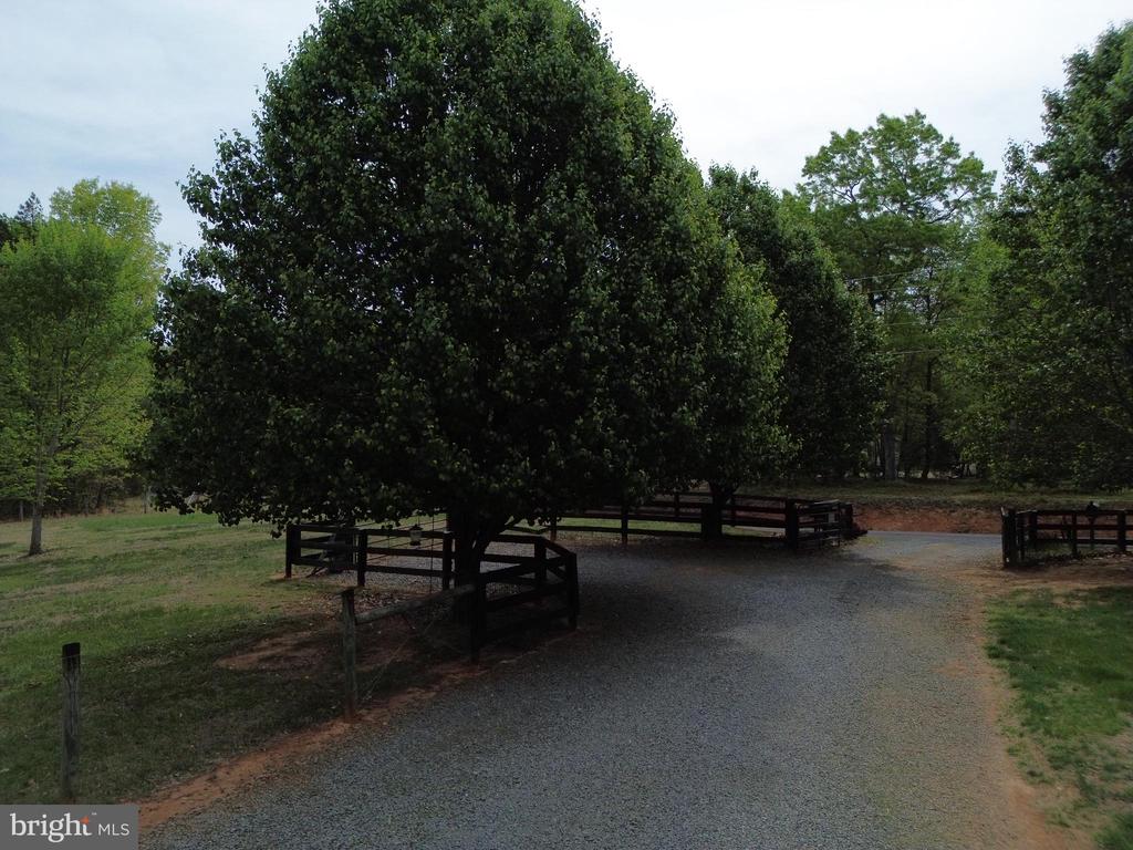 1309 DOCTORS RD, LOUISA, Virginia 23093, 3 Bedrooms Bedrooms, ,2 BathroomsBathrooms,Residential,1309 DOCTORS RD,VALA2009682 MLS # VALA2009682