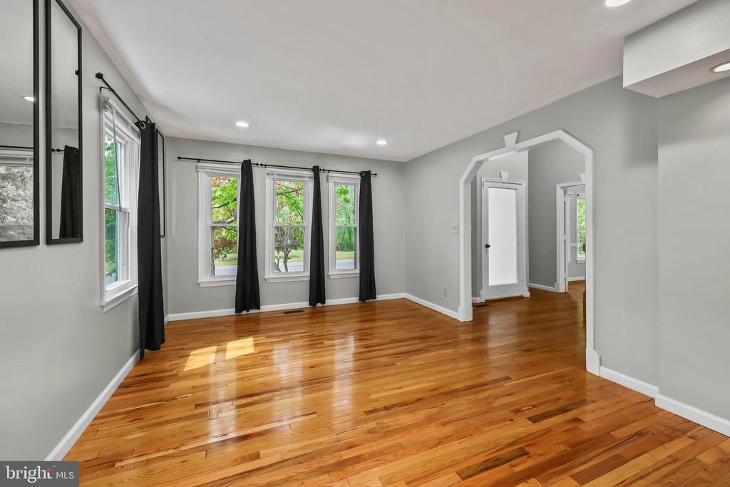 10729 CEDAR POST LN, SPOTSYLVANIA, Virginia 22553, 3 Bedrooms Bedrooms, ,2 BathroomsBathrooms,Residential,10729 CEDAR POST LN,VASP2041072 MLS # VASP2041072