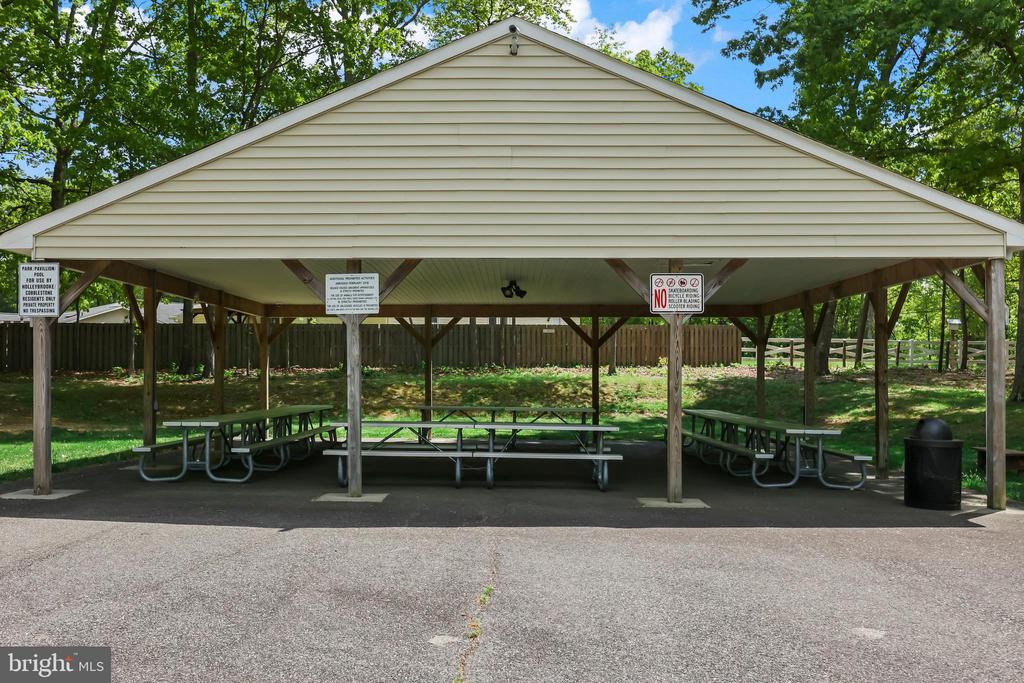 10729 CEDAR POST LN, SPOTSYLVANIA, Virginia 22553, 3 Bedrooms Bedrooms, ,2 BathroomsBathrooms,Residential,10729 CEDAR POST LN,VASP2041072 MLS # VASP2041072