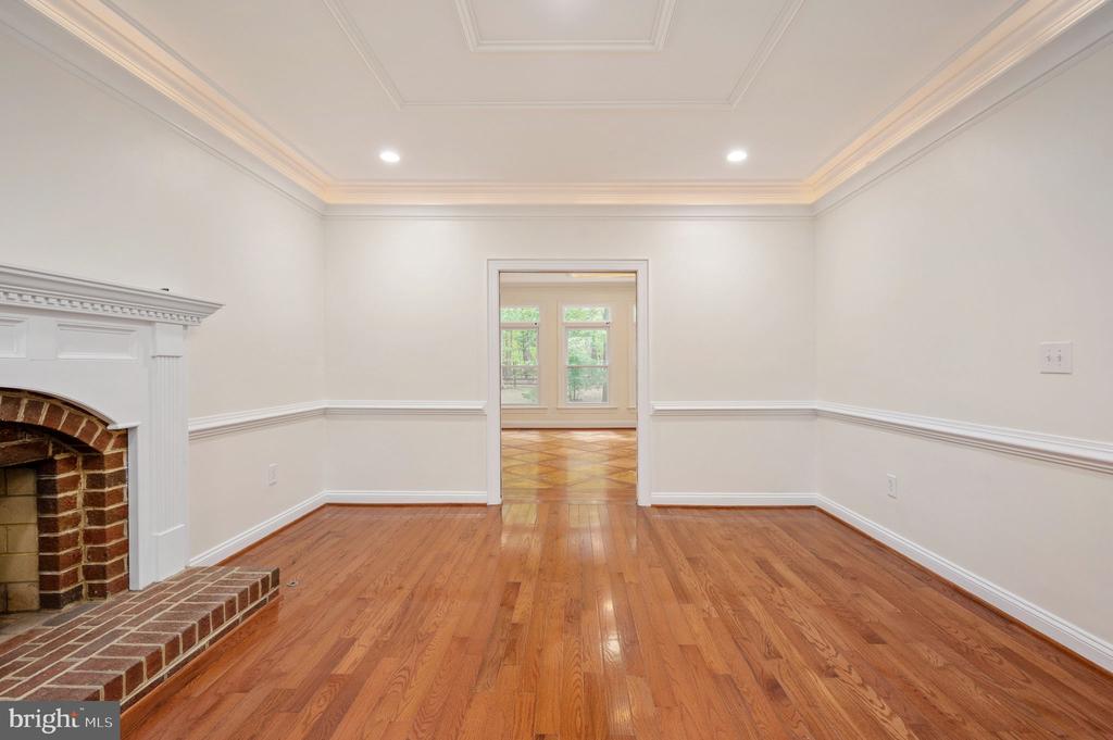 11326 FAWN LAKE PKWY, SPOTSYLVANIA, Virginia 22551, 5 Bedrooms Bedrooms, ,4 BathroomsBathrooms,Residential,FAWN LAKE,11326 FAWN LAKE PKWY,VASP2041082 MLS # VASP2041082