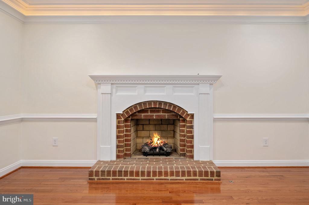 11326 FAWN LAKE PKWY, SPOTSYLVANIA, Virginia 22551, 5 Bedrooms Bedrooms, ,4 BathroomsBathrooms,Residential,FAWN LAKE,11326 FAWN LAKE PKWY,VASP2041082 MLS # VASP2041082