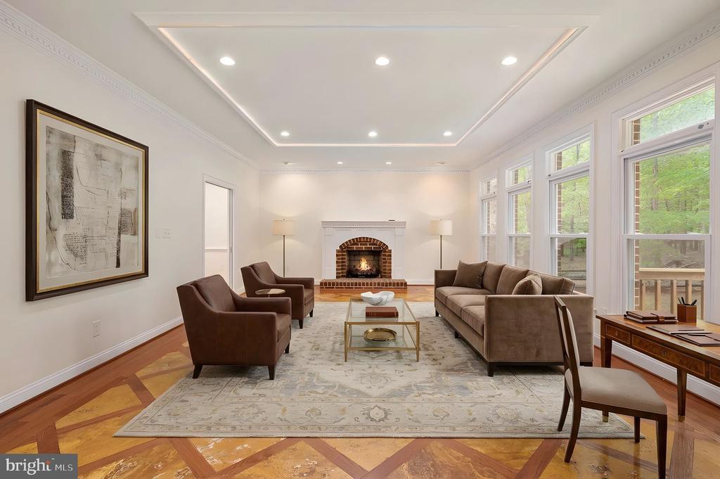 11326 FAWN LAKE PKWY, SPOTSYLVANIA, Virginia 22551, 5 Bedrooms Bedrooms, ,4 BathroomsBathrooms,Residential,FAWN LAKE,11326 FAWN LAKE PKWY,VASP2041082 MLS # VASP2041082