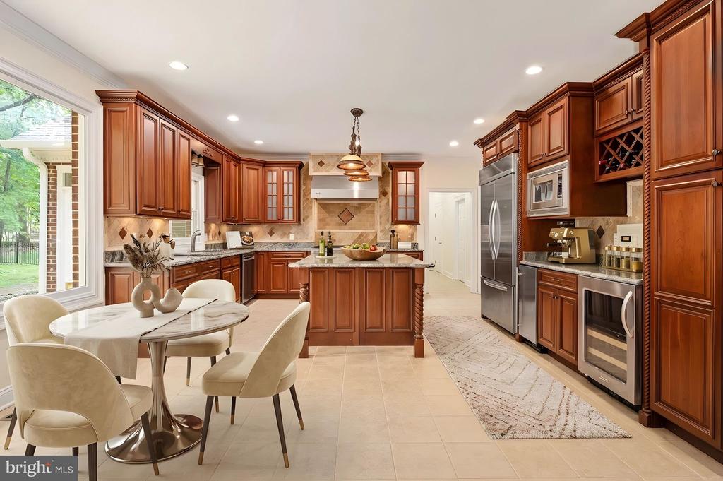 11326 FAWN LAKE PKWY, SPOTSYLVANIA, Virginia 22551, 5 Bedrooms Bedrooms, ,4 BathroomsBathrooms,Residential,FAWN LAKE,11326 FAWN LAKE PKWY,VASP2041082 MLS # VASP2041082