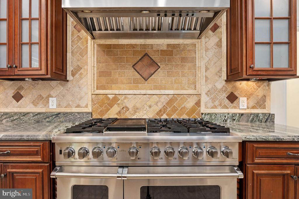 11326 FAWN LAKE PKWY, SPOTSYLVANIA, Virginia 22551, 5 Bedrooms Bedrooms, ,4 BathroomsBathrooms,Residential,FAWN LAKE,11326 FAWN LAKE PKWY,VASP2041082 MLS # VASP2041082