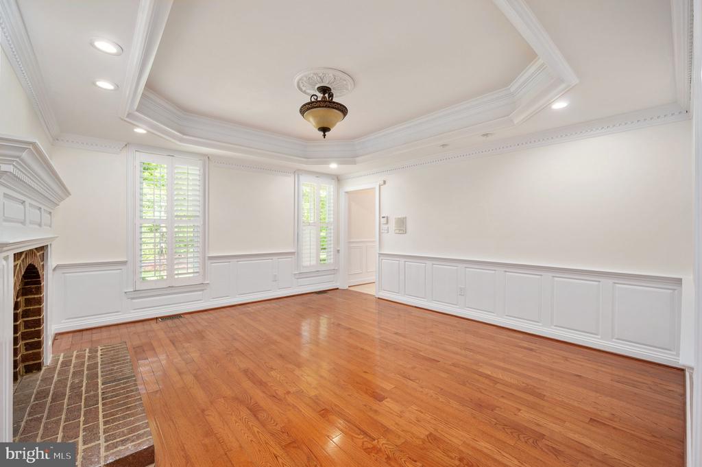 11326 FAWN LAKE PKWY, SPOTSYLVANIA, Virginia 22551, 5 Bedrooms Bedrooms, ,4 BathroomsBathrooms,Residential,FAWN LAKE,11326 FAWN LAKE PKWY,VASP2041082 MLS # VASP2041082