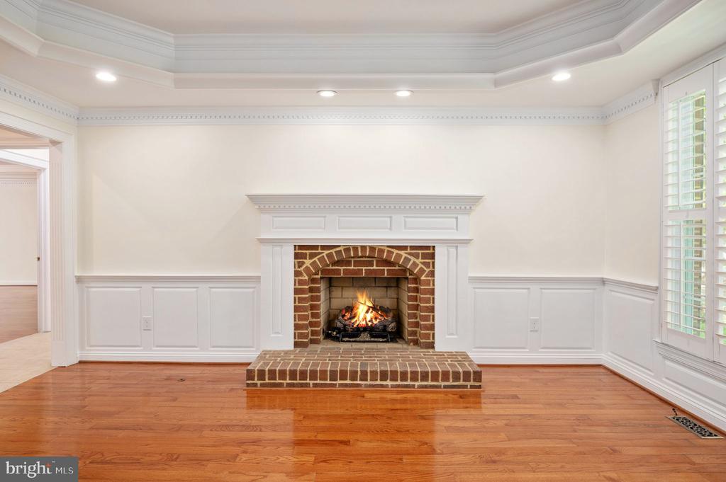 11326 FAWN LAKE PKWY, SPOTSYLVANIA, Virginia 22551, 5 Bedrooms Bedrooms, ,4 BathroomsBathrooms,Residential,FAWN LAKE,11326 FAWN LAKE PKWY,VASP2041082 MLS # VASP2041082