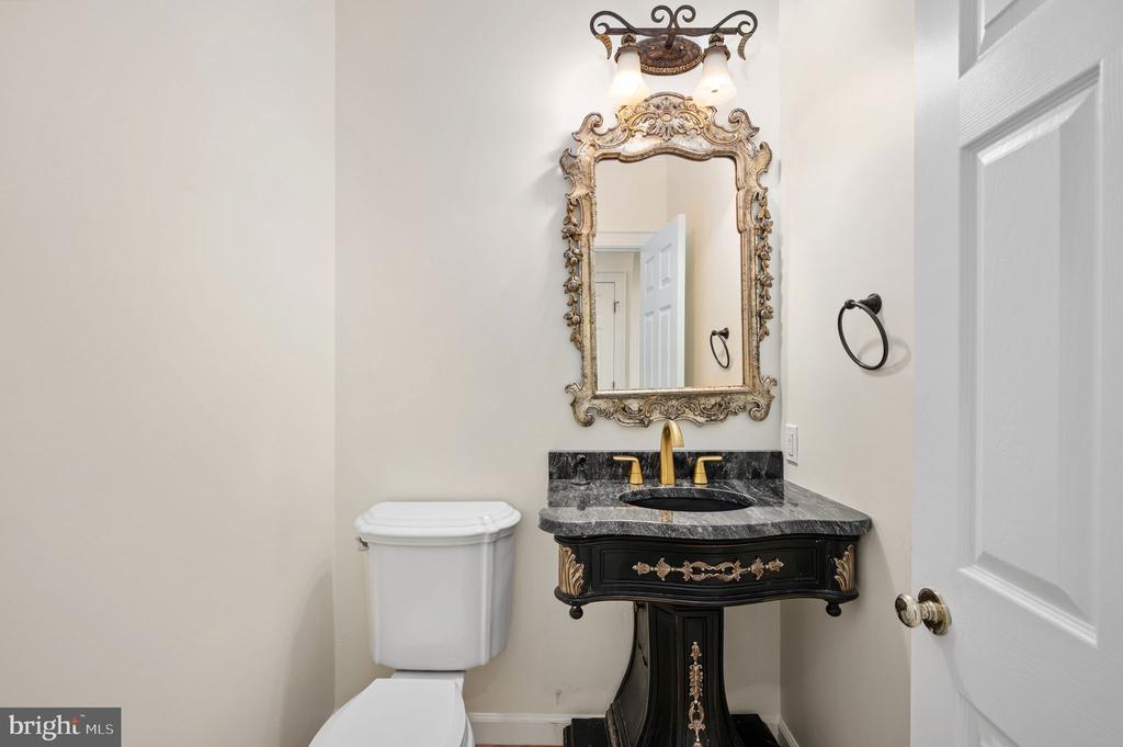 11326 FAWN LAKE PKWY, SPOTSYLVANIA, Virginia 22551, 5 Bedrooms Bedrooms, ,4 BathroomsBathrooms,Residential,FAWN LAKE,11326 FAWN LAKE PKWY,VASP2041082 MLS # VASP2041082