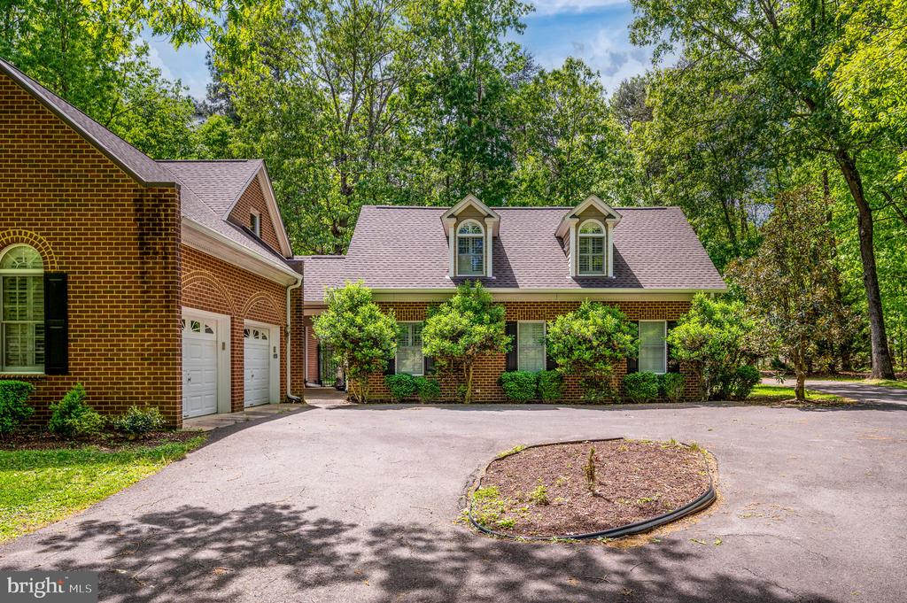 11326 FAWN LAKE PKWY, SPOTSYLVANIA, Virginia 22551, 5 Bedrooms Bedrooms, ,4 BathroomsBathrooms,Residential,FAWN LAKE,11326 FAWN LAKE PKWY,VASP2041082 MLS # VASP2041082