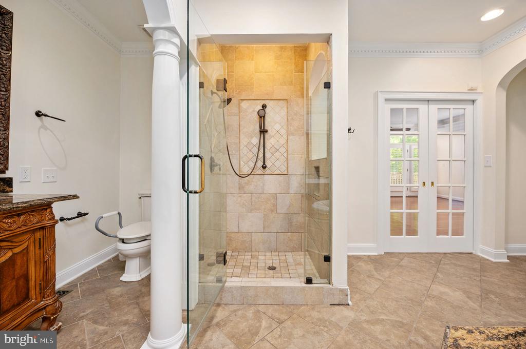 11326 FAWN LAKE PKWY, SPOTSYLVANIA, Virginia 22551, 5 Bedrooms Bedrooms, ,4 BathroomsBathrooms,Residential,FAWN LAKE,11326 FAWN LAKE PKWY,VASP2041082 MLS # VASP2041082