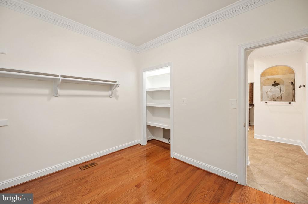 11326 FAWN LAKE PKWY, SPOTSYLVANIA, Virginia 22551, 5 Bedrooms Bedrooms, ,4 BathroomsBathrooms,Residential,FAWN LAKE,11326 FAWN LAKE PKWY,VASP2041082 MLS # VASP2041082