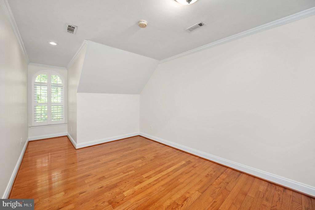 11326 FAWN LAKE PKWY, SPOTSYLVANIA, Virginia 22551, 5 Bedrooms Bedrooms, ,4 BathroomsBathrooms,Residential,FAWN LAKE,11326 FAWN LAKE PKWY,VASP2041082 MLS # VASP2041082