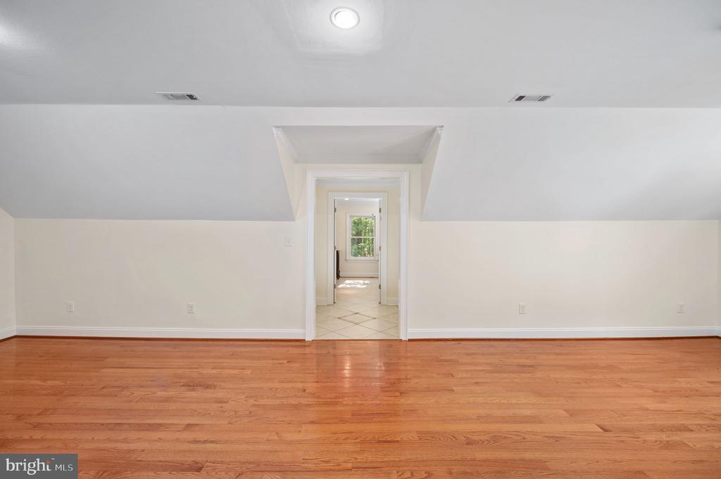 11326 FAWN LAKE PKWY, SPOTSYLVANIA, Virginia 22551, 5 Bedrooms Bedrooms, ,4 BathroomsBathrooms,Residential,FAWN LAKE,11326 FAWN LAKE PKWY,VASP2041082 MLS # VASP2041082