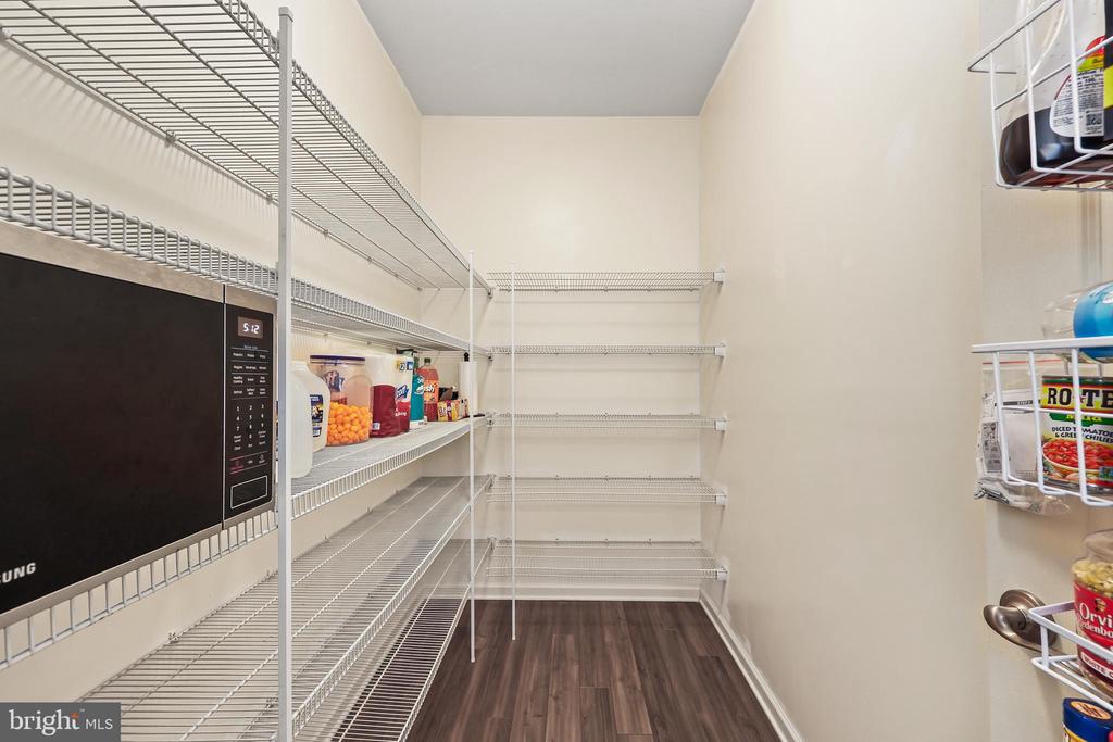 1725 HUDGINS FARM CIR, FREDERICKSBURG, Virginia 22408, 5 Bedrooms Bedrooms, ,4 BathroomsBathrooms,Residential,1725 HUDGINS FARM CIR,VASP2041076 MLS # VASP2041076