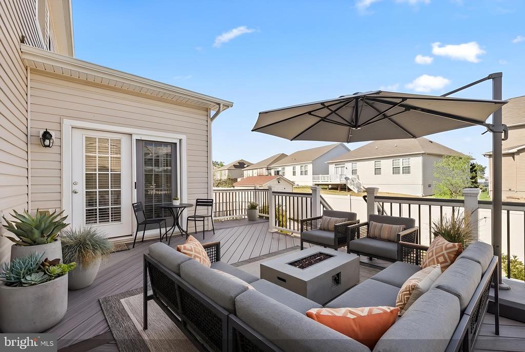 1725 HUDGINS FARM CIR, FREDERICKSBURG, Virginia 22408, 5 Bedrooms Bedrooms, ,4 BathroomsBathrooms,Residential,1725 HUDGINS FARM CIR,VASP2041076 MLS # VASP2041076