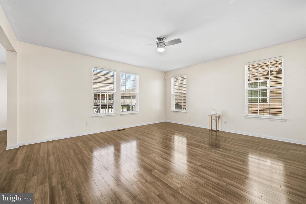 1725 HUDGINS FARM CIR, FREDERICKSBURG, Virginia 22408, 5 Bedrooms Bedrooms, ,4 BathroomsBathrooms,Residential,1725 HUDGINS FARM CIR,VASP2041076 MLS # VASP2041076