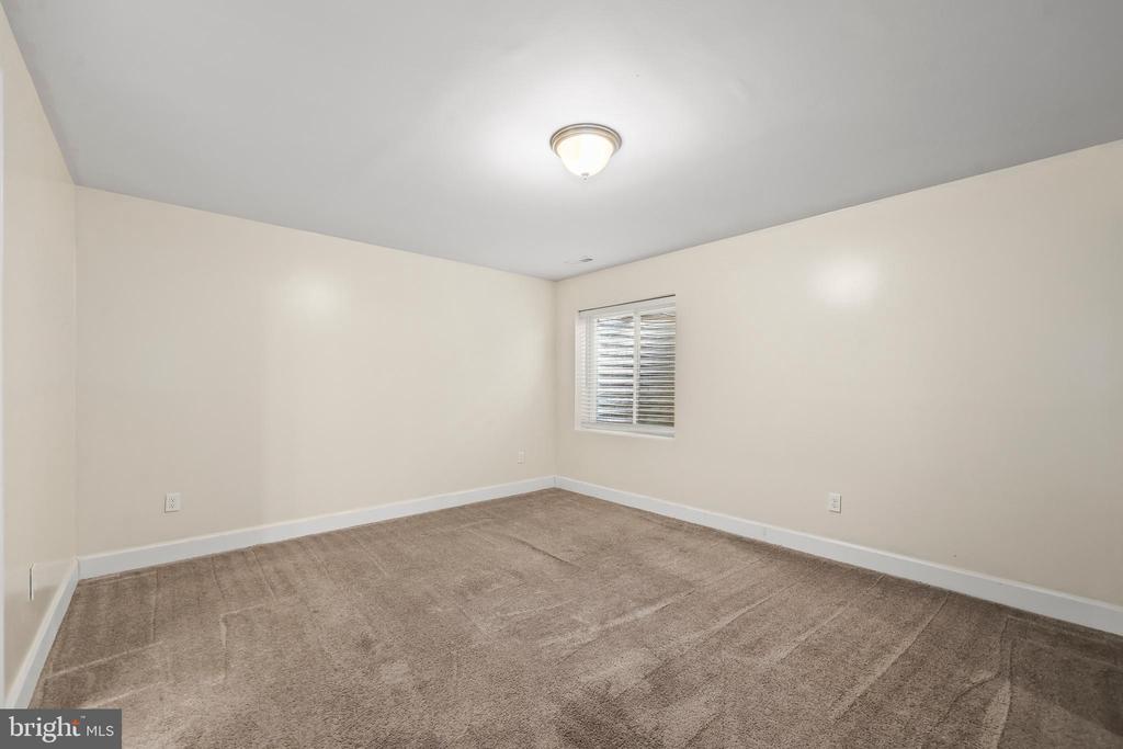 1725 HUDGINS FARM CIR, FREDERICKSBURG, Virginia 22408, 5 Bedrooms Bedrooms, ,4 BathroomsBathrooms,Residential,1725 HUDGINS FARM CIR,VASP2041076 MLS # VASP2041076