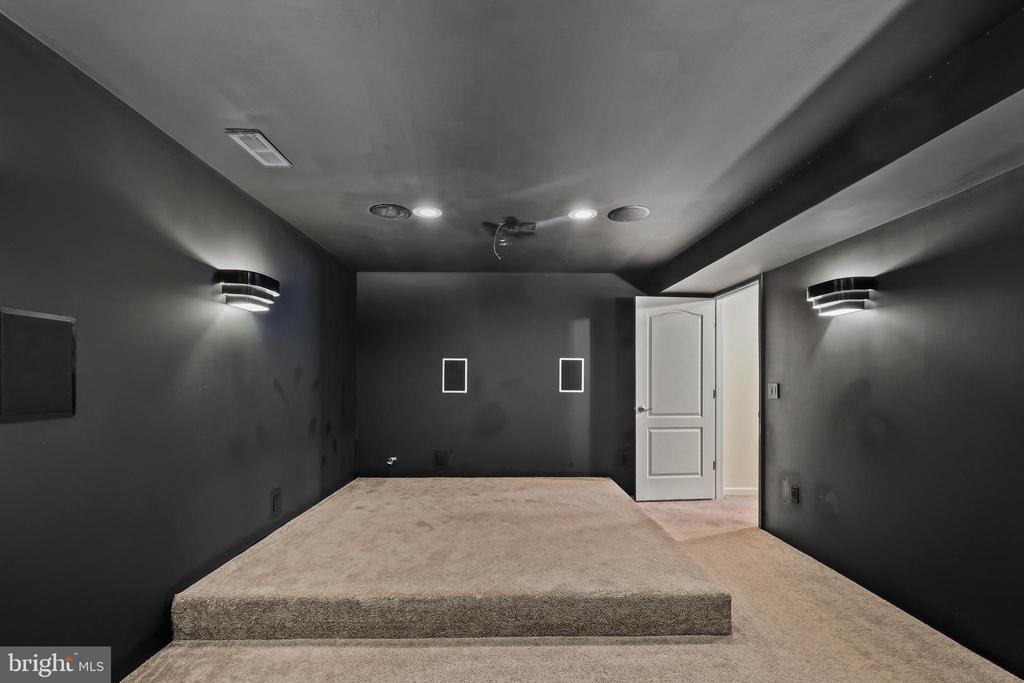 1725 HUDGINS FARM CIR, FREDERICKSBURG, Virginia 22408, 5 Bedrooms Bedrooms, ,4 BathroomsBathrooms,Residential,1725 HUDGINS FARM CIR,VASP2041076 MLS # VASP2041076