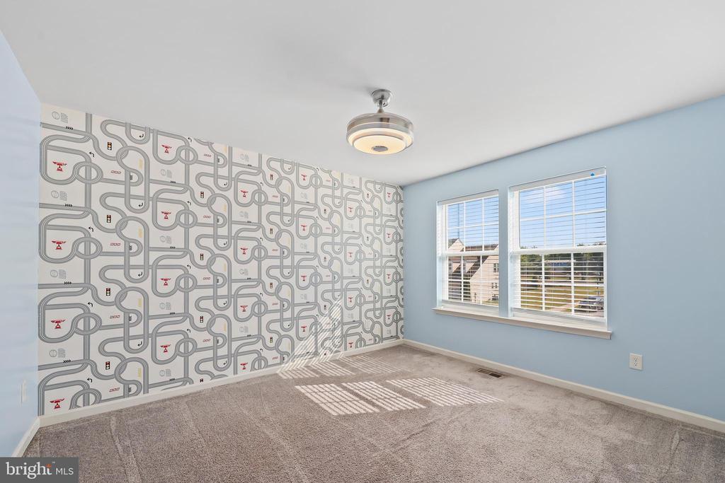 1725 HUDGINS FARM CIR, FREDERICKSBURG, Virginia 22408, 5 Bedrooms Bedrooms, ,4 BathroomsBathrooms,Residential,1725 HUDGINS FARM CIR,VASP2041076 MLS # VASP2041076