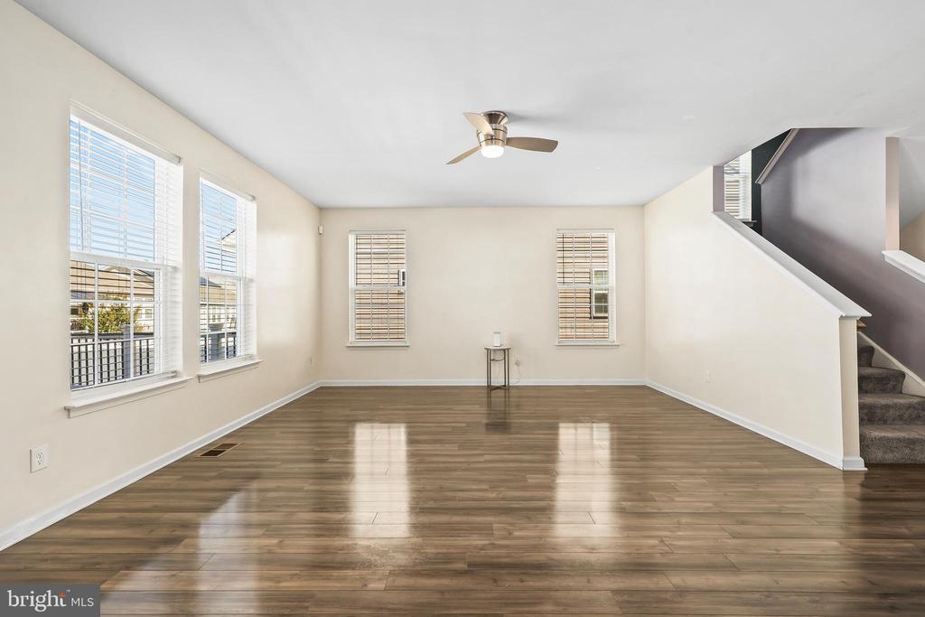 1725 HUDGINS FARM CIR, FREDERICKSBURG, Virginia 22408, 5 Bedrooms Bedrooms, ,4 BathroomsBathrooms,Residential,1725 HUDGINS FARM CIR,VASP2041076 MLS # VASP2041076