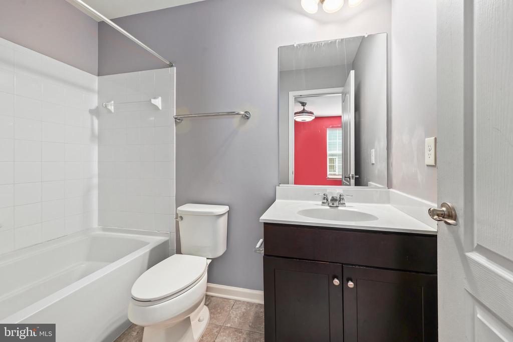 1725 HUDGINS FARM CIR, FREDERICKSBURG, Virginia 22408, 5 Bedrooms Bedrooms, ,4 BathroomsBathrooms,Residential,1725 HUDGINS FARM CIR,VASP2041076 MLS # VASP2041076