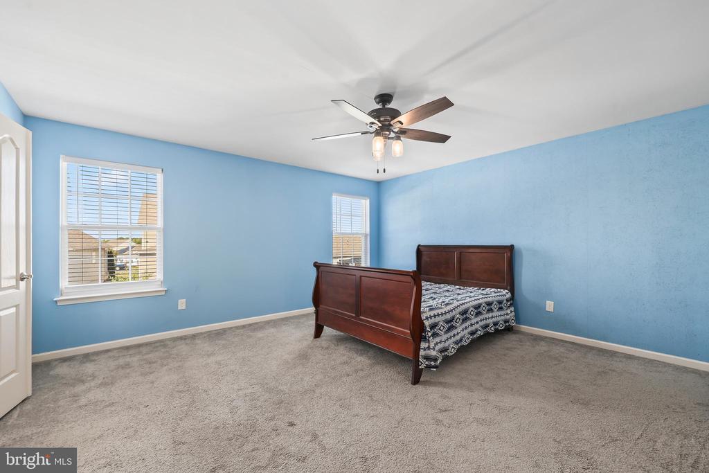 1725 HUDGINS FARM CIR, FREDERICKSBURG, Virginia 22408, 5 Bedrooms Bedrooms, ,4 BathroomsBathrooms,Residential,1725 HUDGINS FARM CIR,VASP2041076 MLS # VASP2041076