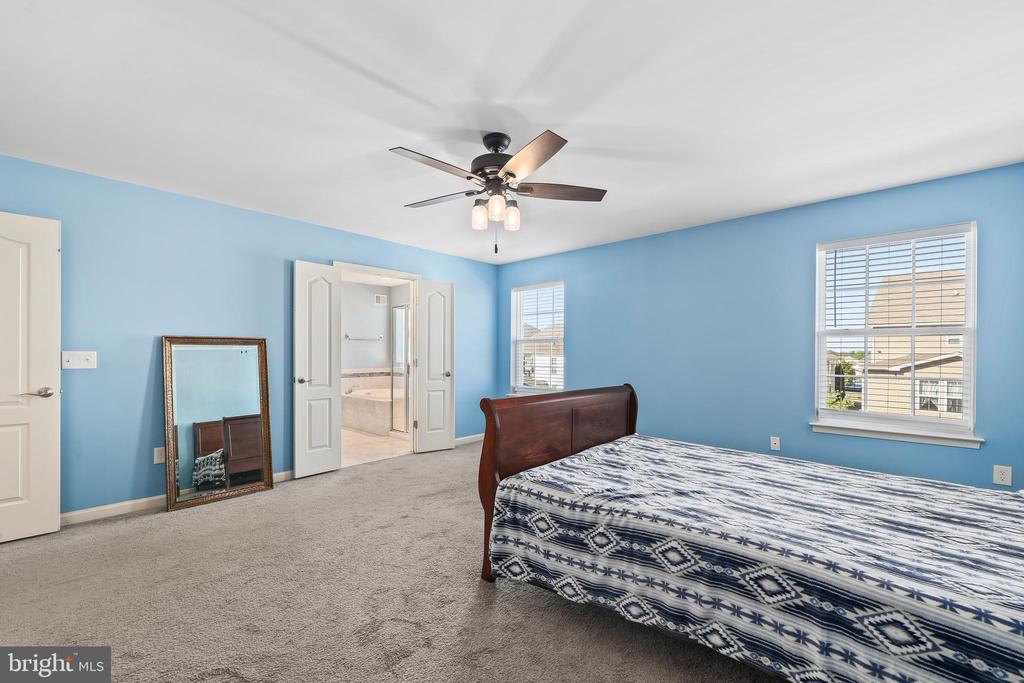 1725 HUDGINS FARM CIR, FREDERICKSBURG, Virginia 22408, 5 Bedrooms Bedrooms, ,4 BathroomsBathrooms,Residential,1725 HUDGINS FARM CIR,VASP2041076 MLS # VASP2041076