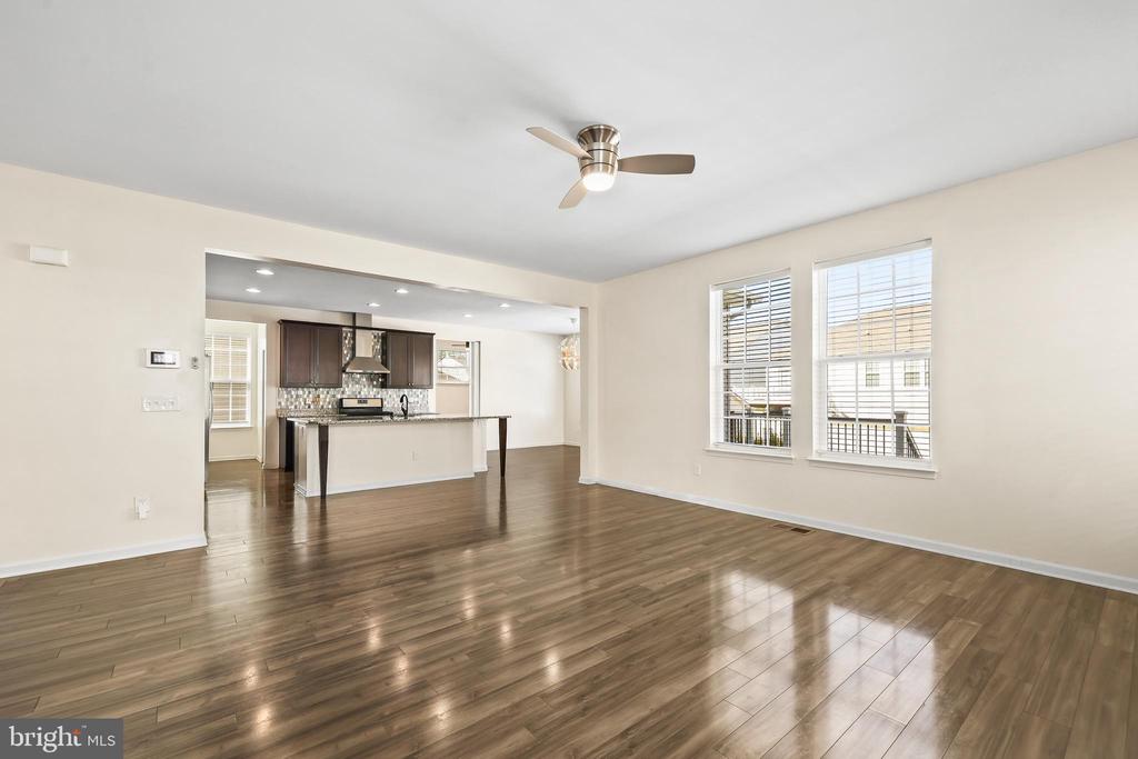 1725 HUDGINS FARM CIR, FREDERICKSBURG, Virginia 22408, 5 Bedrooms Bedrooms, ,4 BathroomsBathrooms,Residential,1725 HUDGINS FARM CIR,VASP2041076 MLS # VASP2041076