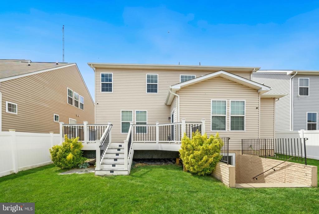 1725 HUDGINS FARM CIR, FREDERICKSBURG, Virginia 22408, 5 Bedrooms Bedrooms, ,4 BathroomsBathrooms,Residential,1725 HUDGINS FARM CIR,VASP2041076 MLS # VASP2041076