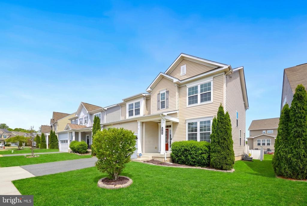 1725 HUDGINS FARM CIR, FREDERICKSBURG, Virginia 22408, 5 Bedrooms Bedrooms, ,4 BathroomsBathrooms,Residential,1725 HUDGINS FARM CIR,VASP2041076 MLS # VASP2041076