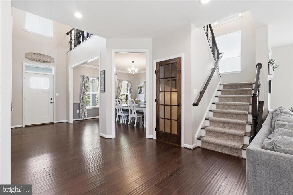 7804 HERMITAGE DR, FREDERICKSBURG, Virginia 22407, 6 Bedrooms Bedrooms, ,5 BathroomsBathrooms,Residential,7804 HERMITAGE DR,VASP2041174 MLS # VASP2041174