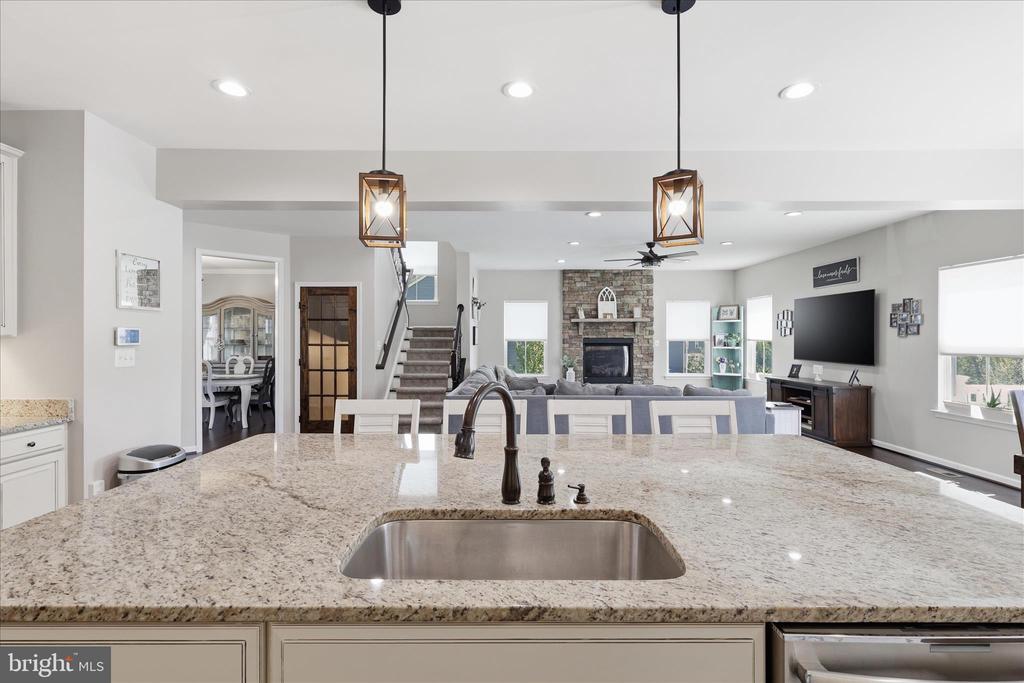 7804 HERMITAGE DR, FREDERICKSBURG, Virginia 22407, 6 Bedrooms Bedrooms, ,5 BathroomsBathrooms,Residential,7804 HERMITAGE DR,VASP2041174 MLS # VASP2041174