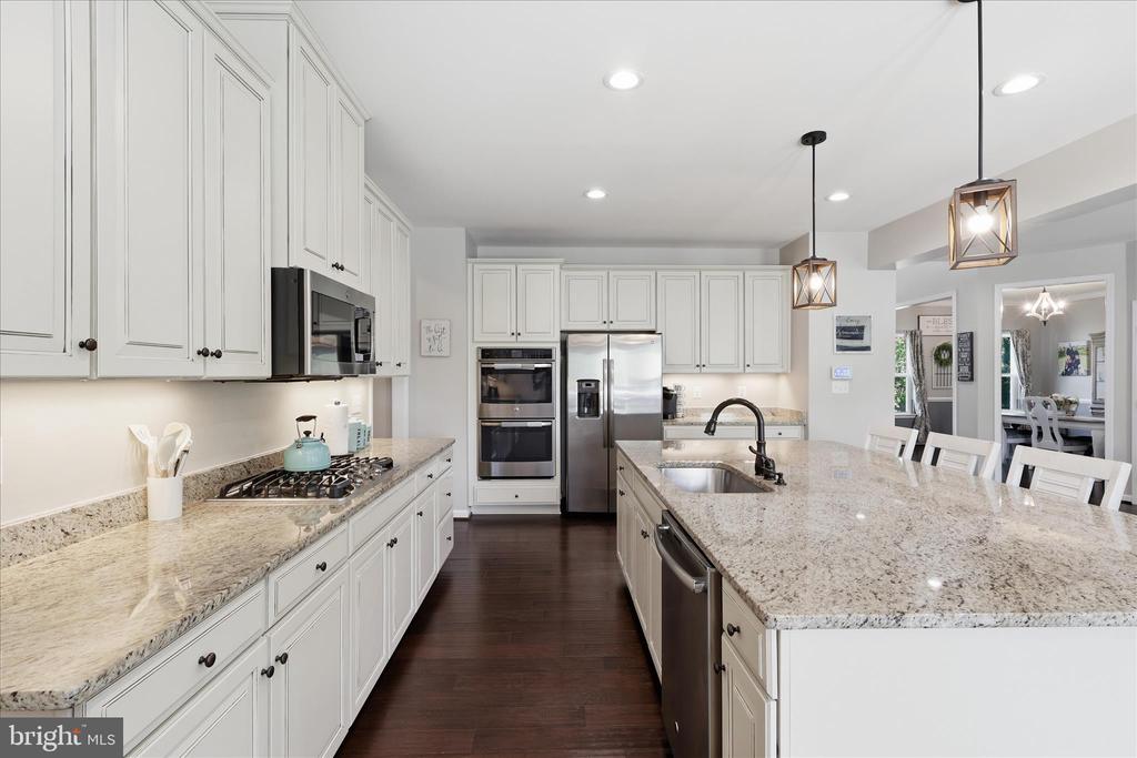 7804 HERMITAGE DR, FREDERICKSBURG, Virginia 22407, 6 Bedrooms Bedrooms, ,5 BathroomsBathrooms,Residential,7804 HERMITAGE DR,VASP2041174 MLS # VASP2041174