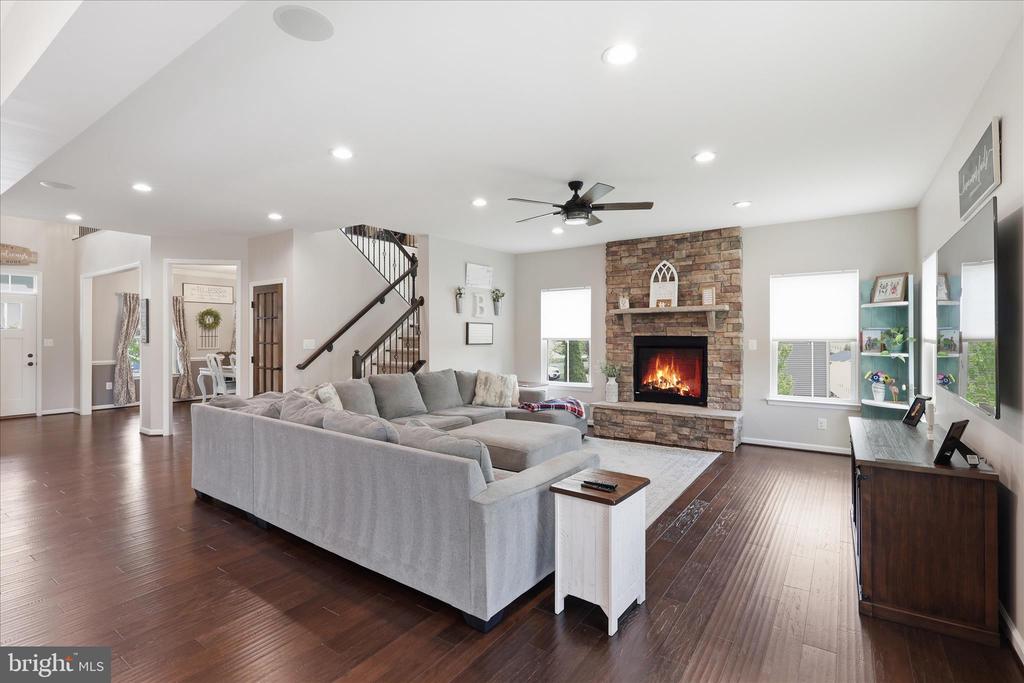 7804 HERMITAGE DR, FREDERICKSBURG, Virginia 22407, 6 Bedrooms Bedrooms, ,5 BathroomsBathrooms,Residential,7804 HERMITAGE DR,VASP2041174 MLS # VASP2041174