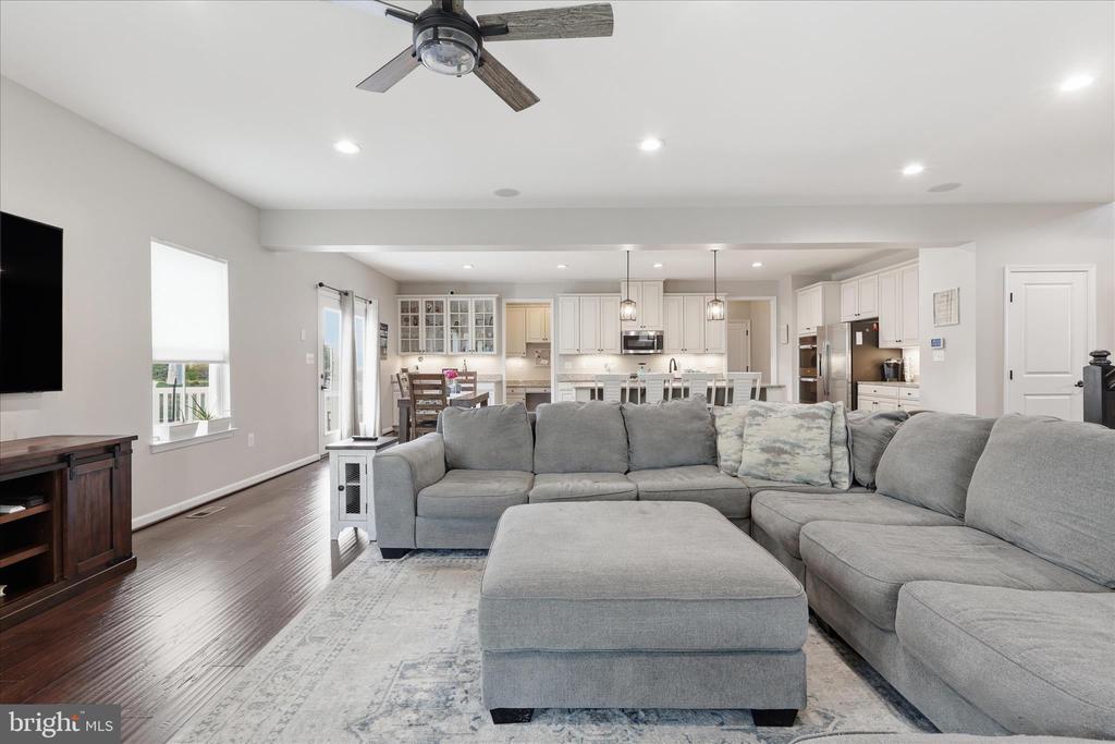 7804 HERMITAGE DR, FREDERICKSBURG, Virginia 22407, 6 Bedrooms Bedrooms, ,5 BathroomsBathrooms,Residential,7804 HERMITAGE DR,VASP2041174 MLS # VASP2041174