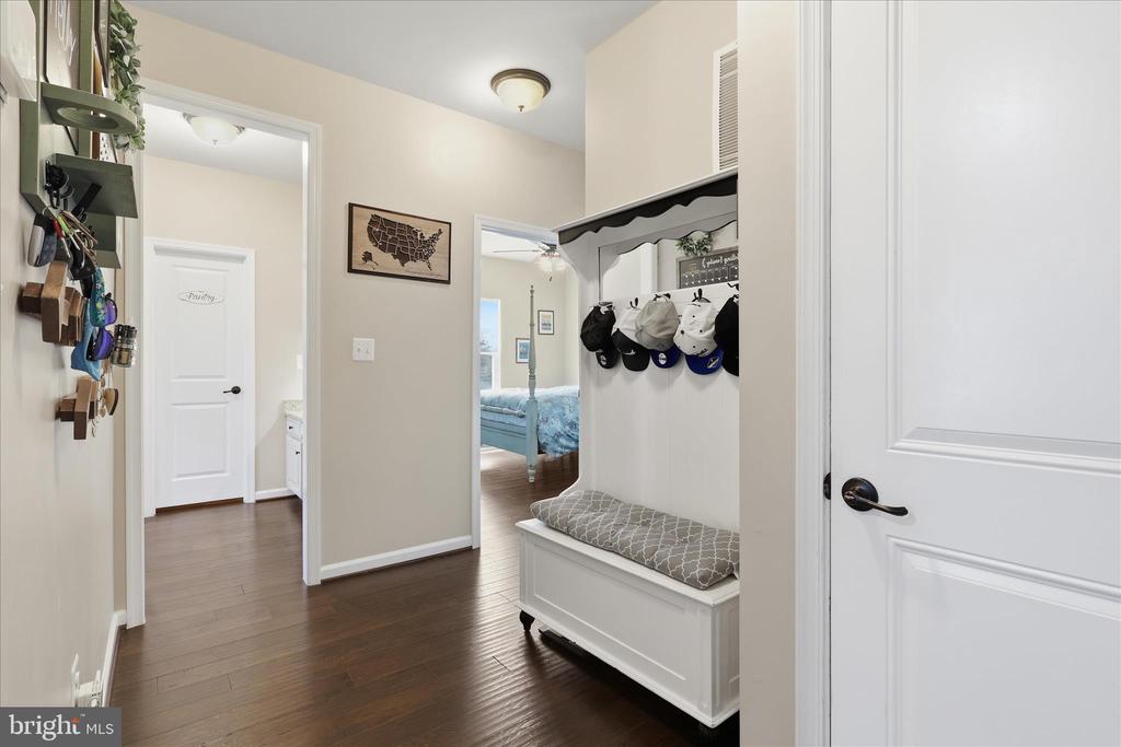 7804 HERMITAGE DR, FREDERICKSBURG, Virginia 22407, 6 Bedrooms Bedrooms, ,5 BathroomsBathrooms,Residential,7804 HERMITAGE DR,VASP2041174 MLS # VASP2041174