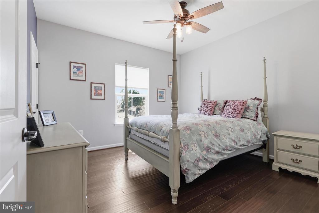 7804 HERMITAGE DR, FREDERICKSBURG, Virginia 22407, 6 Bedrooms Bedrooms, ,5 BathroomsBathrooms,Residential,7804 HERMITAGE DR,VASP2041174 MLS # VASP2041174