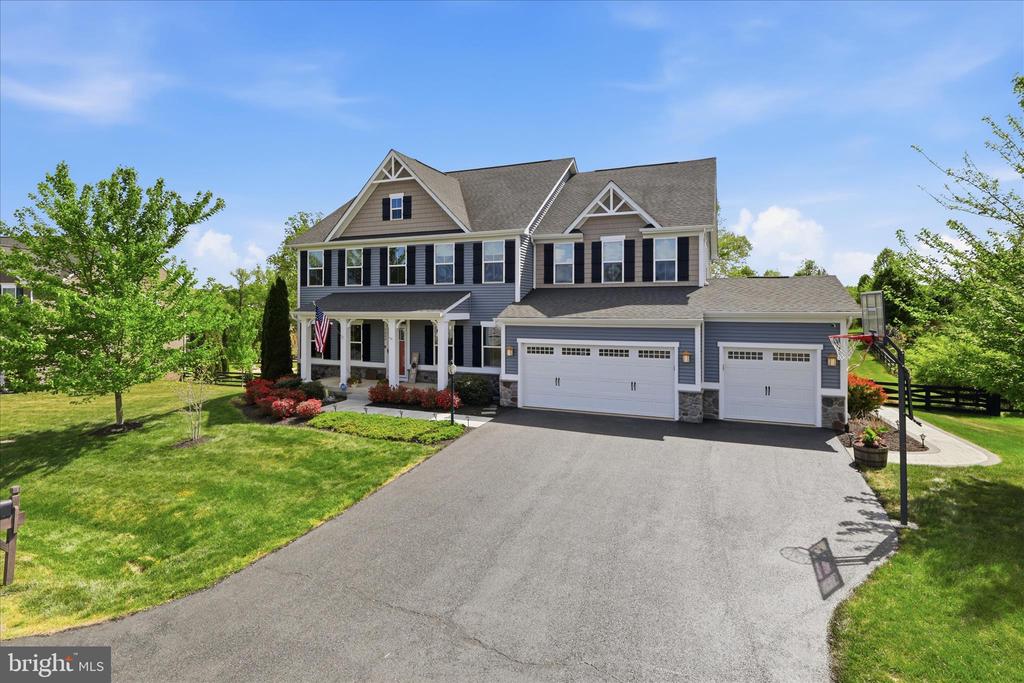 7804 HERMITAGE DR, FREDERICKSBURG, Virginia 22407, 6 Bedrooms Bedrooms, ,5 BathroomsBathrooms,Residential,7804 HERMITAGE DR,VASP2041174 MLS # VASP2041174